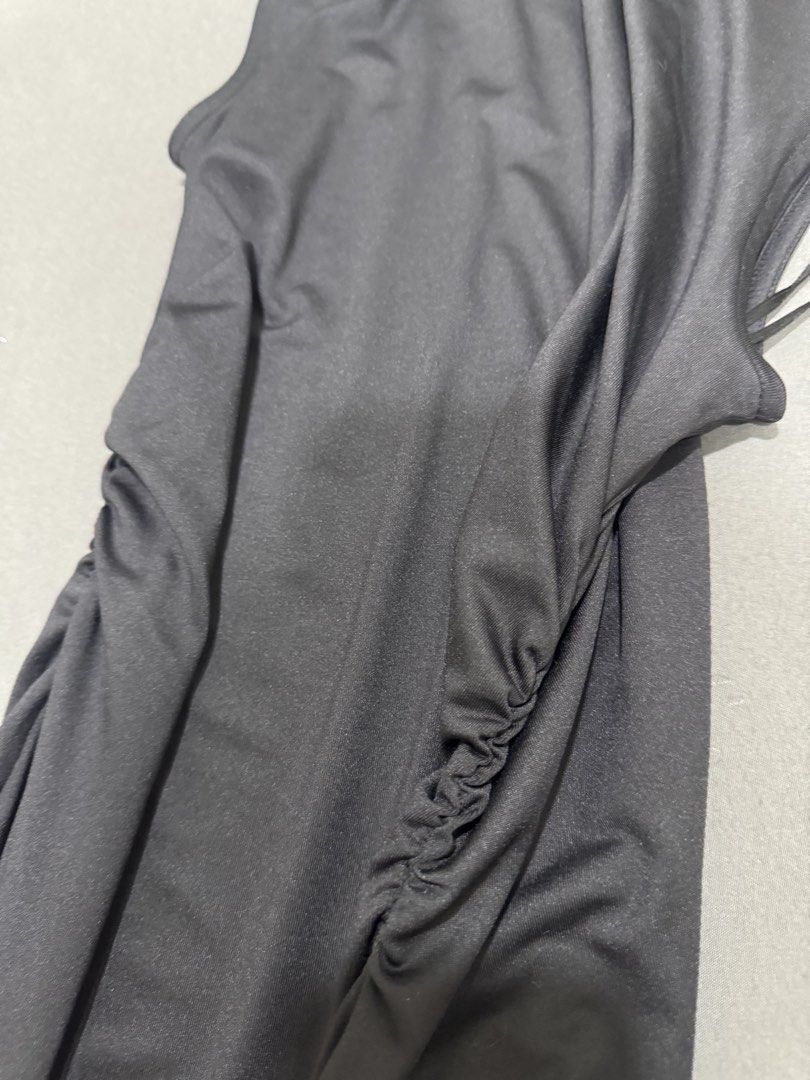 H&M Black Ruched Dress (Category: Dresses) located in Valenzuela. Submitted by aikeeee (Listing ID 1441276326, Image 2). Description: Selling my PRE-LOVED CLOTHES 🫶🏻 - No flaws and issues (well taken care of) RFS: Need to declutter Message me if you want the actual photos 🫶🏻 MOP: Gcash or Bank Transfer Can do lalamove or grab (buyer will shoulder the delivery fee).