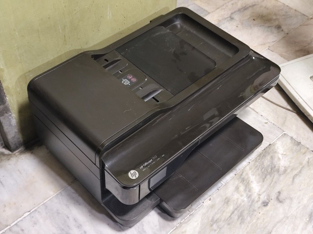 HP OfficeJet 7612 All-in-One Printer DEFECTIVE (Category: Printers, Scanners & Copiers) located in Caloocan City. Submitted by Benvishope (Listing ID 1441374670, Image 3). Description: selling a defective printer. for parts only. scanner is still working. printer door hinges have problem. printer head problem error. Pickup at kalookan area. LAST PRICE posted.