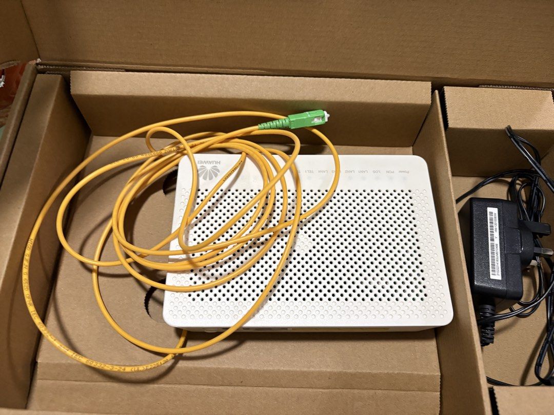 Huawei ONT with optical fibre470416780848025600