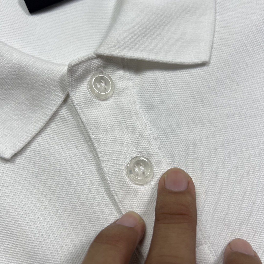 Hugo Boss Polo Shirt (Category: Tshirts & Polo Shirts ) located in Manila. Submitted by stakkhaus_ (Listing ID 1441175775, Image 3). Description: Hugo Boss Polo Shirt Excellent Condition Authentic No flaws Measurement" Fitting Xlarge Frame Width 22 Length 30.