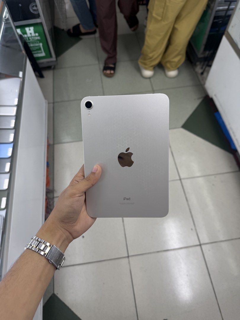 iPad Mini 6 256gb Wifi with orig box (Category: iPad) located in Manila. Submitted by carimgadgets (Listing ID 1441224240, Image 1). Description: 📍Location: Greenhills xc 12 stall 🚚Open for delivery | cod + sf first come, first serve 🤗.
