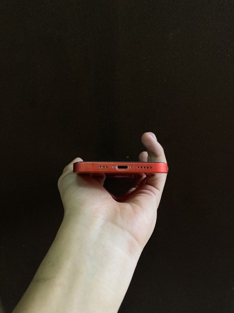 iphone 12 128gb (Category: iPhone 12 Series) located in Las Pinas. Submitted by riyuu_02 (Listing ID 1441349349, Image 3). Description: FOR SALE IPHONE 12 128GB / RED ₱12,500 NEGOTIABLE - All workings - Face id & truetone working - Anysim - 73% Batt Health - No history of repair - Smooth 100% - Unli reset Inclusions: UNIT & CASE open for meetup📍.