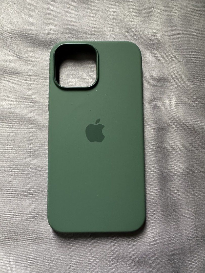 iPhone 13 Pro Max Silicone Case MagSafe Clover Green (Category: Cases & Sleeves) located in Manila. Submitted by abercrombiegel (Listing ID 1441225299, Image 1). Description: Selling Authentic iPhone 13 ProMax Silicone MagSafe ready Casing No Issue Price Negotiable!.