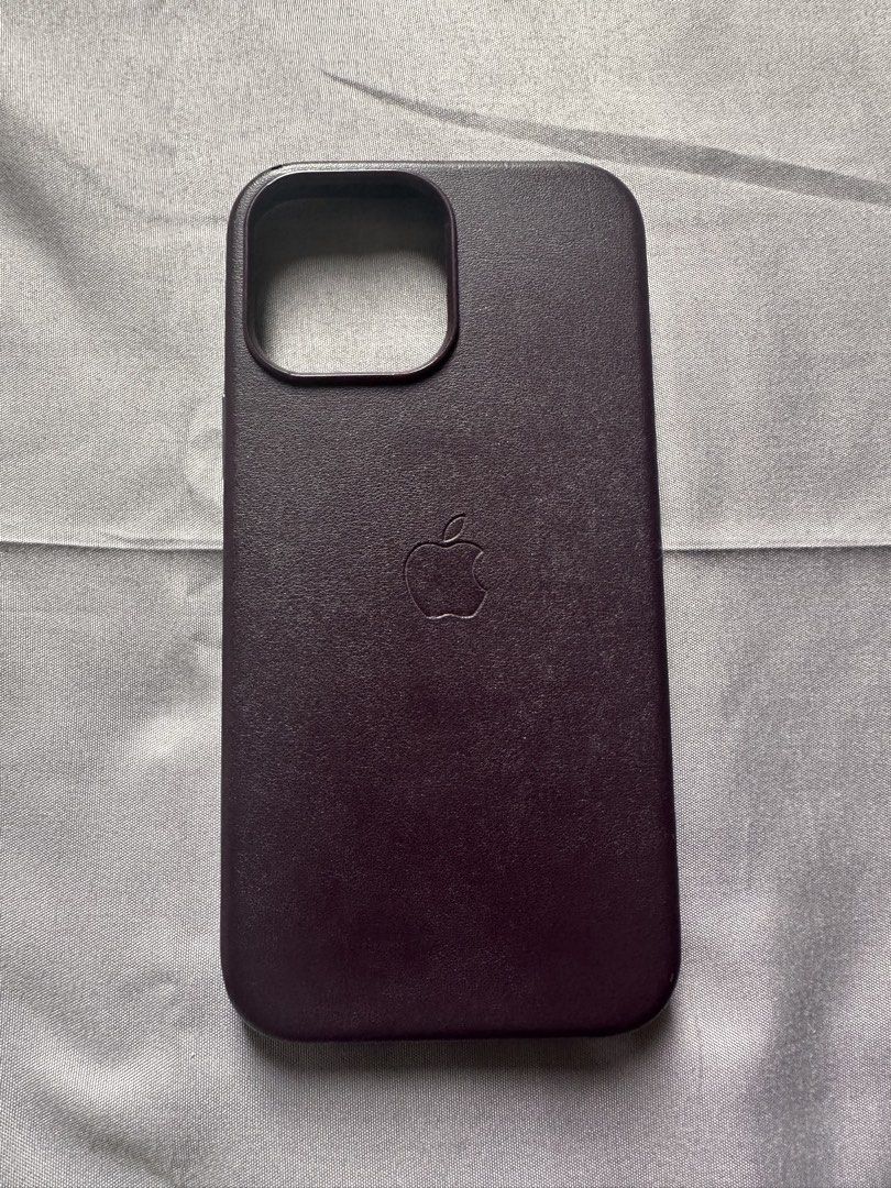 iPhone 15 Pro Max Leather Case MagSafe Mulberry (Category: Cases & Sleeves) located in Manila. Submitted by abercrombiegel (Listing ID 1441229351, Image 1). Description: Selling Rare colour Authentic iPhone 15 Pro Max Leather MagSafe ready Casing Minor Issue Price Negotiable!.