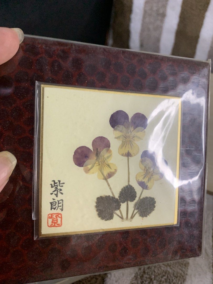 Japan small painting hanging frame (Category: Frames & Pictures) located in Cabanatuan. Submitted by mjluxxejapan (Listing ID 1441259528, Image 3). Description: Fixed price may marking ung painting Aporox 5”x5” like new may box Nka fixed ung picture .