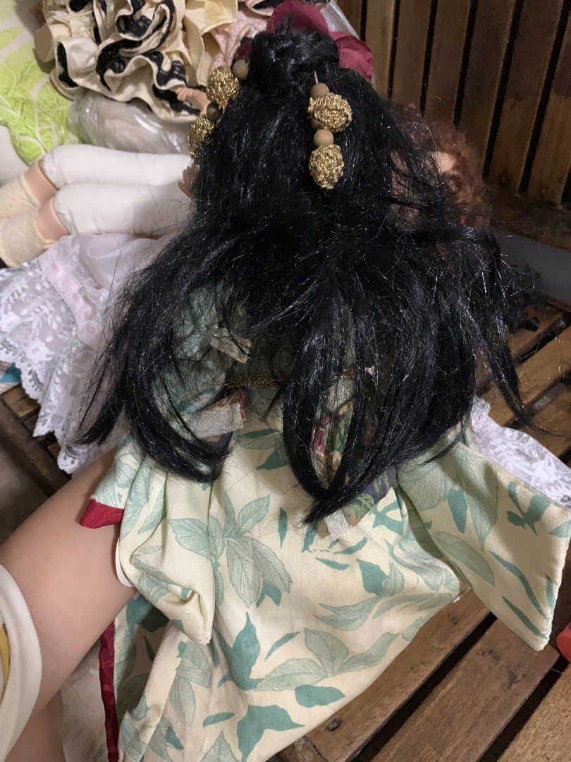 Japanese porcelain doll (Category: Vintage Collectibles) located in Taguig. Submitted by nimirufinds (Listing ID 1441341216, Image 3). Description: .
