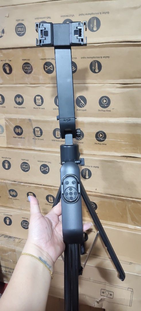 Jiditech AI Face Tracking Selfie Stick With Bluetooth Remote (Category: Tripods & Monopods) located in Malabon City. Submitted by granmerlencagayandeoro (Listing ID 1441290706, Image 2). Description: - AI Gimbal Tracking Bracket - Bluetooth Remote Control - Auto Horizontal & Vertical Switching - Built-in Tripod Stand - 2 Detachable Square Lighting Lights - 500mAh Battery with Type-C Charging - Ideal for Vlogging & Video Recording.