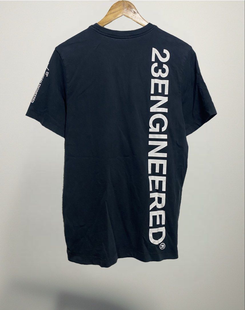 Jordan Engineered 23 T-Shirt Size L (Category: Tshirts & Polo Shirts ) located in Naga. Submitted by thesource4400 (Listing ID 1441317402, Image 2). Description: - Authentic Jordan '23 Engineered' T-Shirt - Features bold '23 Engineered' graphic on the front - '23 Engineered Jordan For Flight' text detail on the sleeve - Size: Large (L) - Measurements: 19.5 inches (width) x 28 inches (length) - Ideal for any fan of Michael Jordan and the Jordan br
