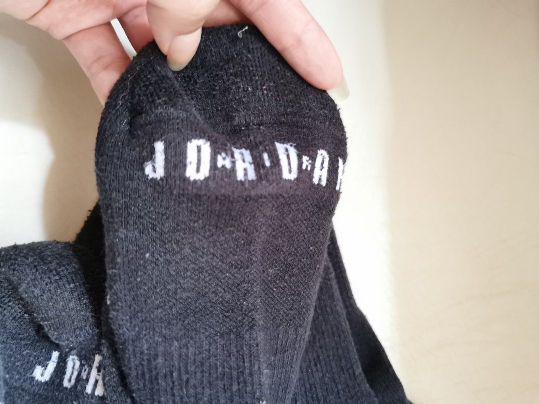 jordan essential crew 3pcs socks - black in Large (Category: Socks) located in Quezon City. Submitted by dcltrrr8 (Listing ID 1441205602, Image 3). Description: No issues. No holes, not worn out. Large size. Just has lint piling due to washing. .