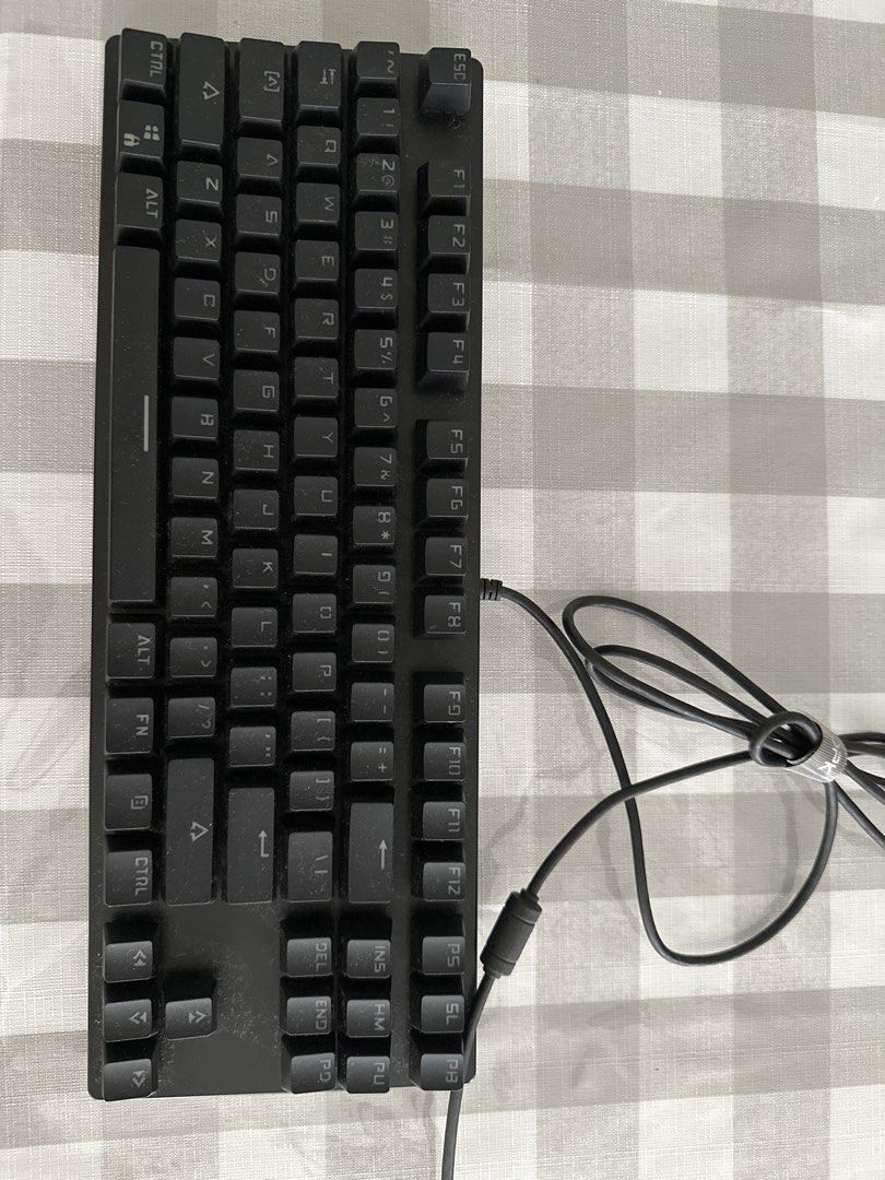 K400 Keyboard470146934091950080