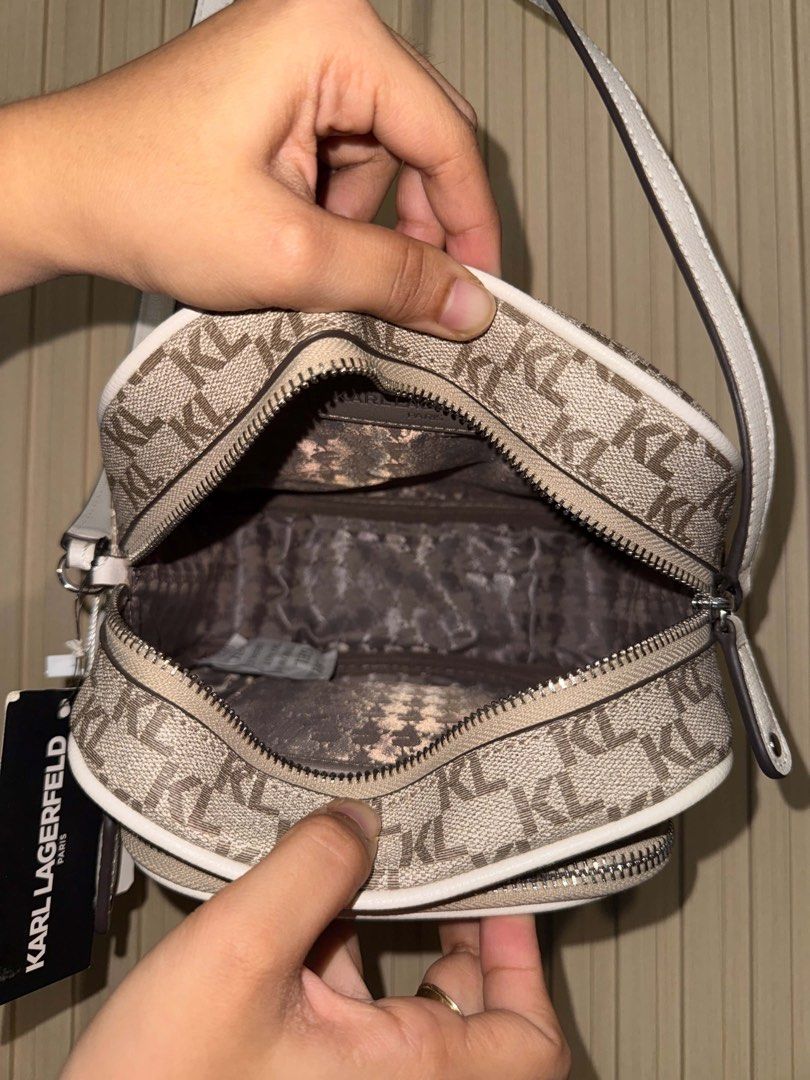 Karl Lagerfeld Crossbody Bag (Category: Cross-body Bags) located in Davao. Submitted by dvosittiebased (Listing ID 1441358377, Image 3). Description: 100% authentic. Never been used..
