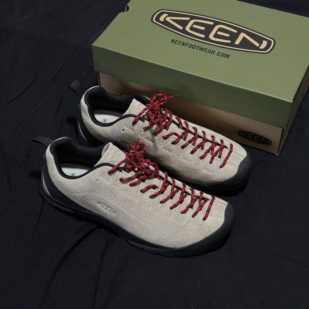 KEEN Jasper Silver Mink (Category: Sneakers) located in Singapore. Submitted by kjgoh88 (Listing ID 1441289254, Image 2). Description: Classic Keen Jasper pair. Mint condition. Size US10, selling it out because slightly larger for me. Come with original box and free shoe laces. Pm for details..