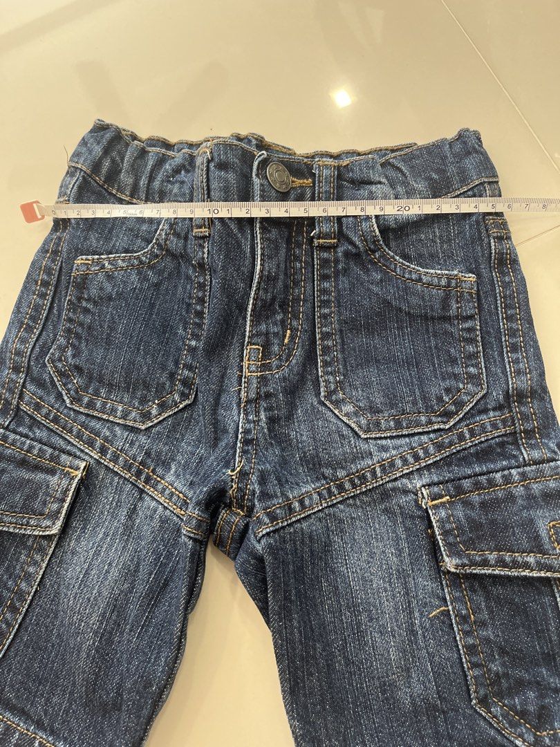 Kids Denim Cargo Shorts (Category: Babies & Kids Fashion) located in Singapore. Submitted by mangopumpkin (Listing ID 1441214597, Image 2). Description: - Kids' blue denim cargo shorts - Comfortable with button and zip closure - Multiple front and side pockets - Back pockets included - Durable and great for everyday wear.