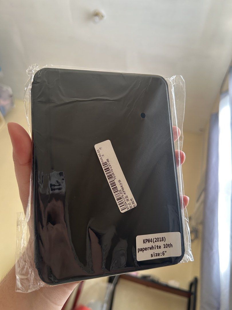 Kindle Basic 10th gen Case for Sale (Category: Cases & Sleeves) located in Lipa City. Submitted by linzinavela (Listing ID 1441311338, Image 1). Description: Bought the wrong case for my kindle huhu Brandnew Navy Blue Detachable.