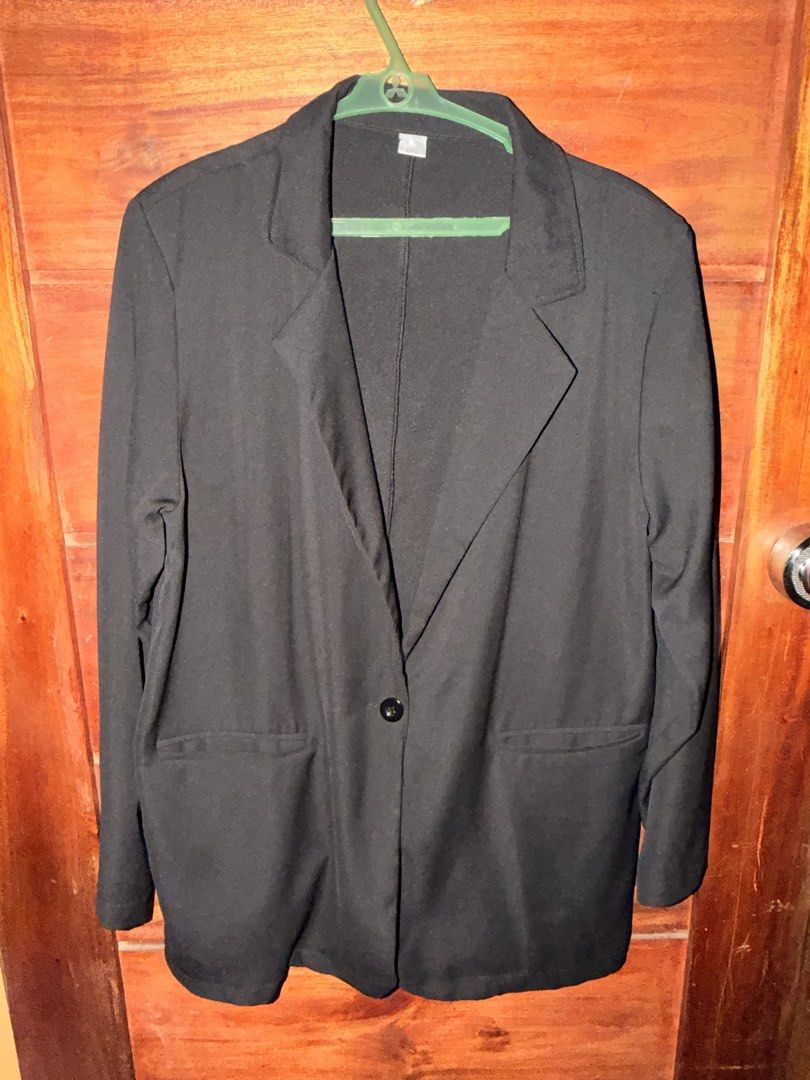 KINWOO BLACK LONG SLEEVE BLAZER COAT (Category: Coats, Jackets and Outerwear) located in Makati City. Submitted by inxdnl (Listing ID 1441166166, Image 1). Description: SIZE: 2XL (can fit up to L-XL body type) ORIGINAL AND FROM KINWOO NONSTRETCH MATERIAL WORN ONCE ONLY BUT NOT ABUSED NO DAMAGE OR FLAW CAN SEND WHEN WORN OR MEASUREMENTS CAN SHIP ASAP TODAY MESSAGE ONLY IF INTERESTED, LOWEST PRICE ALREADY .