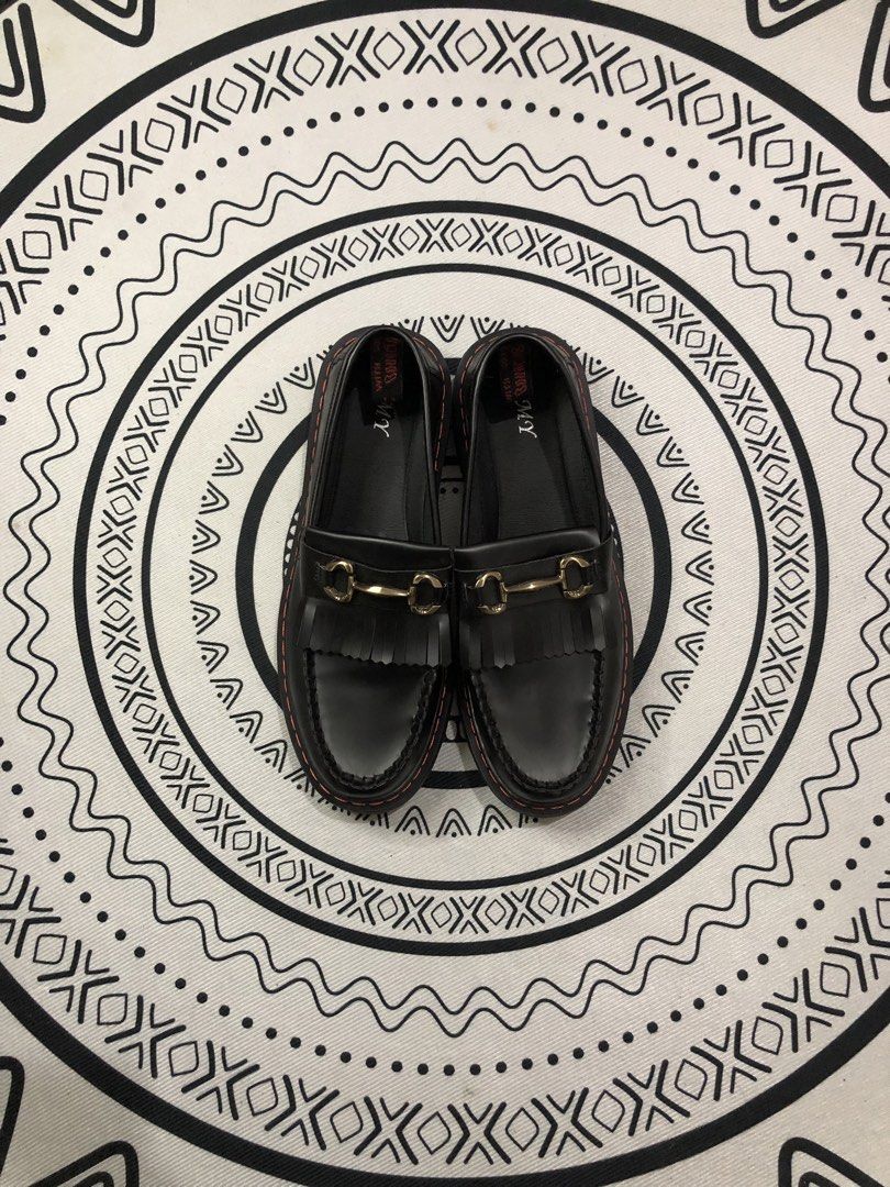 KMY Loafers Leather 🔥 (Category: Casual Shoes) located in Quezon City. Submitted by sjts22 (Listing ID 1441345865, Image 3). Description: •Excellent condition •Good as new •Used only once.