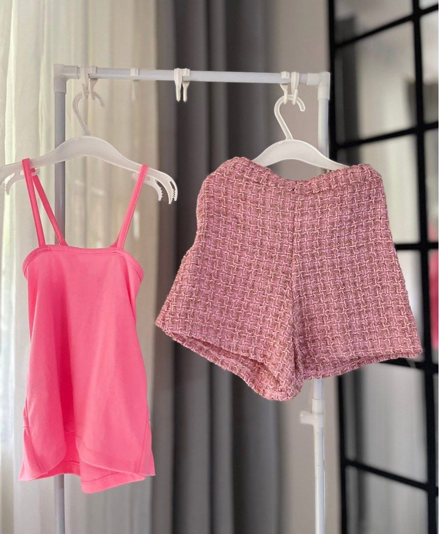 Laila & lyra tweed skort and ruffle pink top set bundle take all (Category: Babies & Kids Fashion) located in Sorsogon. Submitted by comfortbeforestyle (Listing ID 1441326421, Image 2). Description: Take all for ₱349 • Laila & Lyra skort (adjustable waist) • Toughslin top Both were worn around 5Y by a petite kid. Size: 4Y & 8Y Condition: Lightly used SORSOGON | J&T.