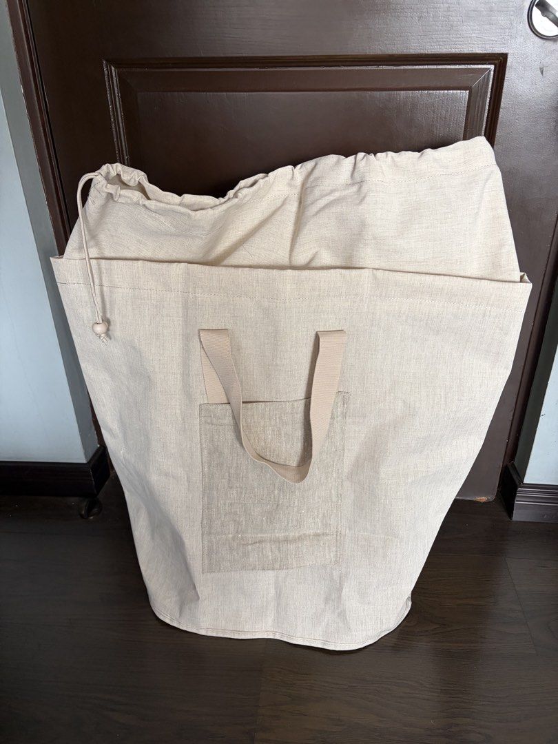 Laundry basket XL (Category: Storage Boxes & Baskets) located in Manila. Submitted by urbanwear (Listing ID 1441318051, Image 1). Description: .