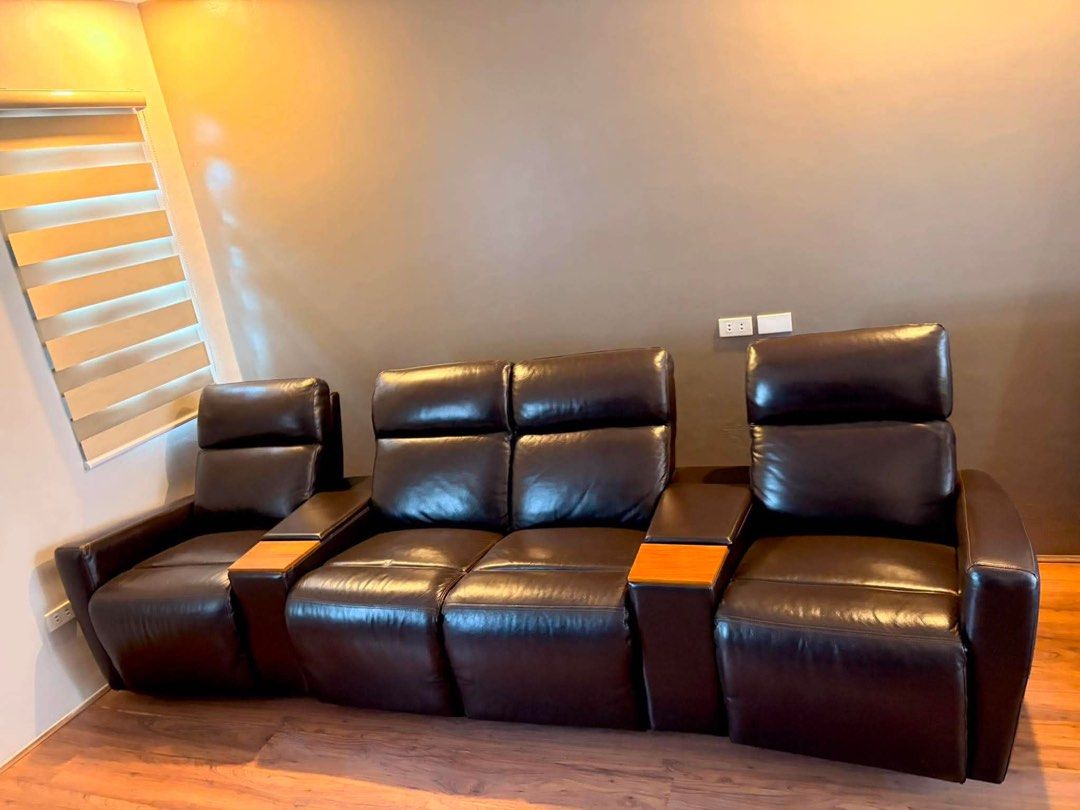 Lazy Boy Reclining Sofa Dark Brown (Category: Sofas) located in Rizal. Submitted by ksbentables (Listing ID 1441221164, Image 3). Description: self pickup darkbrown original lazyboy original price : 399,950 selling price: 190,000 loc: greenwoods cainta rizal.