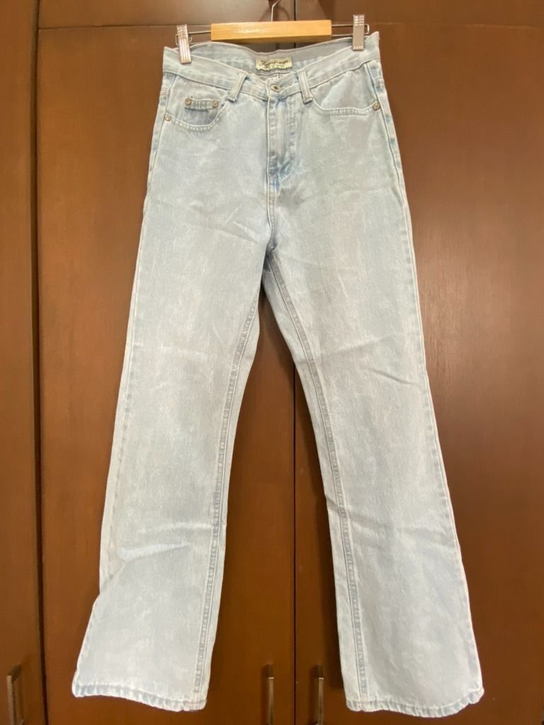 Light Wash Wide Leg Jeans (Category: Jeans) located in Quezon City. Submitted by fionacleansit (Listing ID 1441211802, Image 1). Description: - Style: Light wash wide leg jeans - Fit: Relaxed with a slight flare at the bottoms.