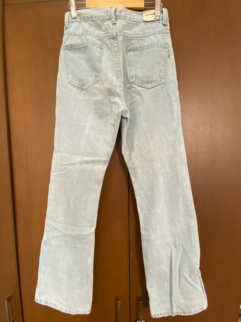 Light Wash Wide Leg Jeans (Category: Jeans) located in Quezon City. Submitted by fionacleansit (Listing ID 1441211802, Image 2). Description: - Style: Light wash wide leg jeans - Fit: Relaxed with a slight flare at the bottoms.
