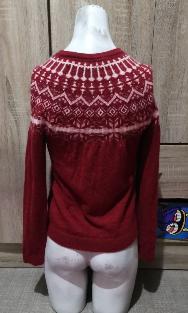 LL BEAN sweater 100 percent cashmere (Category: Longsleeves) located in San Pedro. Submitted by thriftersthrift (Listing ID 1441375908, Image 2). Description: Width(inches) :13 Length(inches) :20 Good condition Already wash Color rate : 10 /10 🌵ALL ITEMS ARE FROM UKAY BALE SO MANAGE YOUR EXPECTATION 🌵 ASK SELLER FOR MORE INFORMATION COLOR MAY CHANGE TRU LIGHTING.