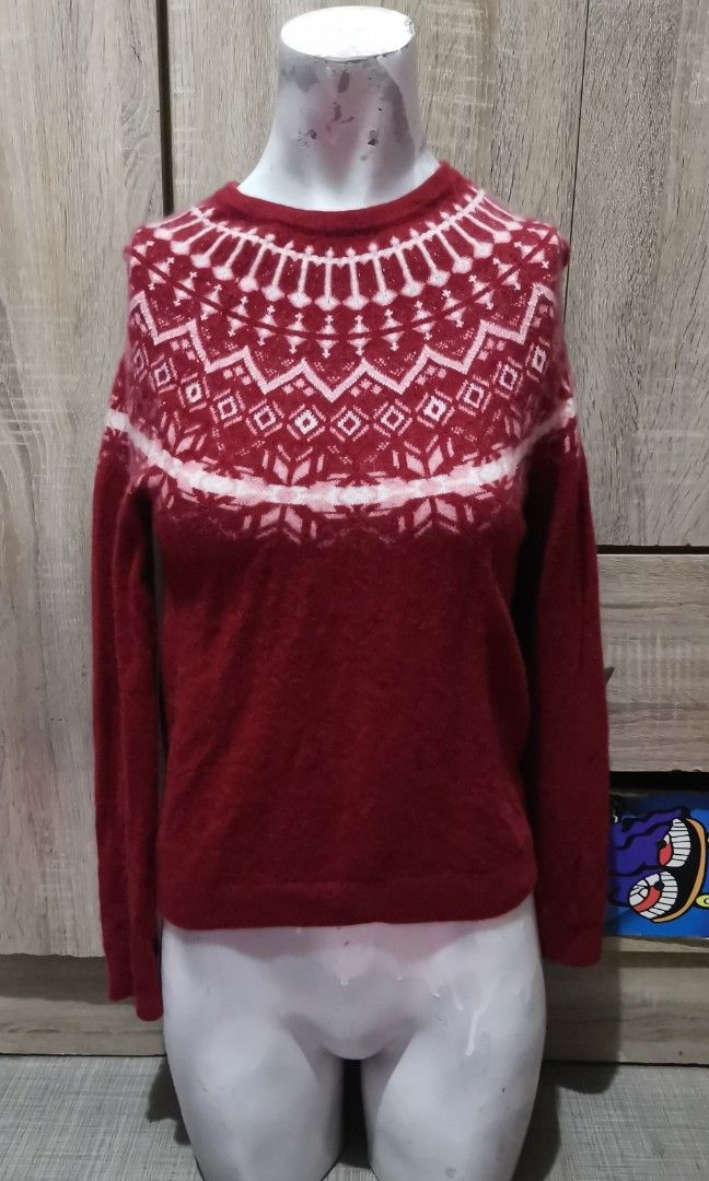 LL BEAN sweater 100 percent cashmere (Category: Longsleeves) located in San Pedro. Submitted by thriftersthrift (Listing ID 1441375908, Image 1). Description: Width(inches) :13 Length(inches) :20 Good condition Already wash Color rate : 10 /10 🌵ALL ITEMS ARE FROM UKAY BALE SO MANAGE YOUR EXPECTATION 🌵 ASK SELLER FOR MORE INFORMATION COLOR MAY CHANGE TRU LIGHTING.