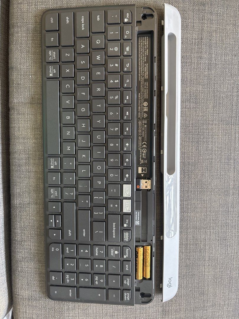 Logitech K380 Multi-Device Bluetooth Keyboard470020650121318401
