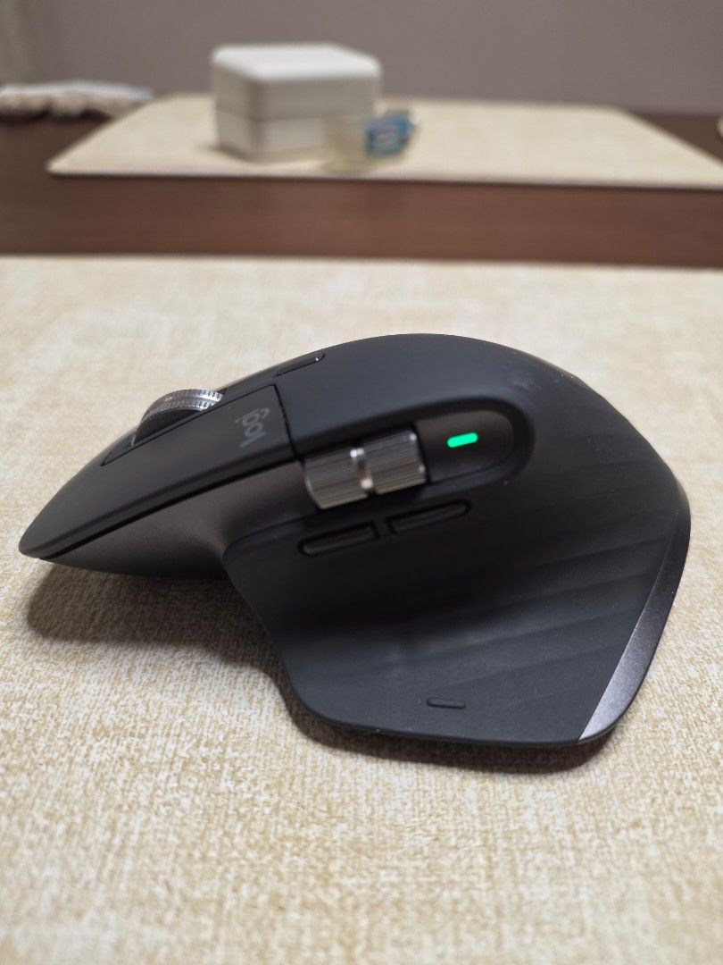 Logitech MX Master 3S (Graphite) – 100% Functionality, Great Condition470434919283445761