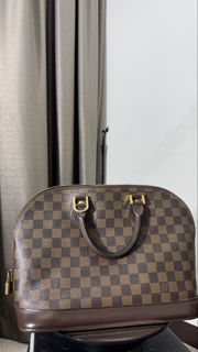 (Category: ) located in . Submitted by itstimeforpreloved (Listing ID 1441347425, Image 1). Description: .