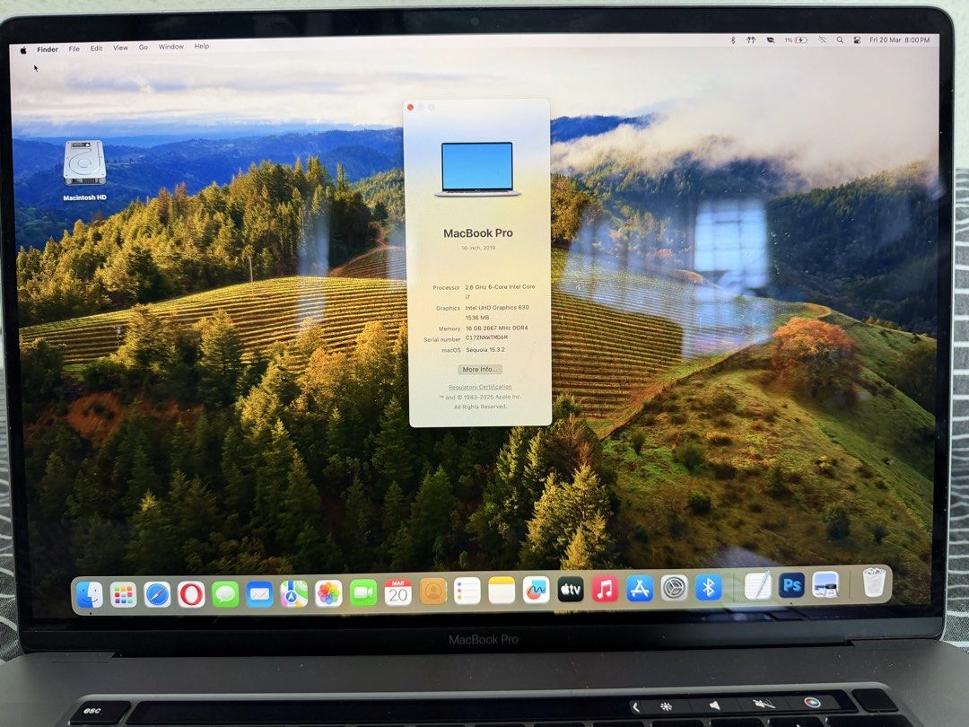 MacBook Pro 16" 2019 with Touch Bar470282407888168960