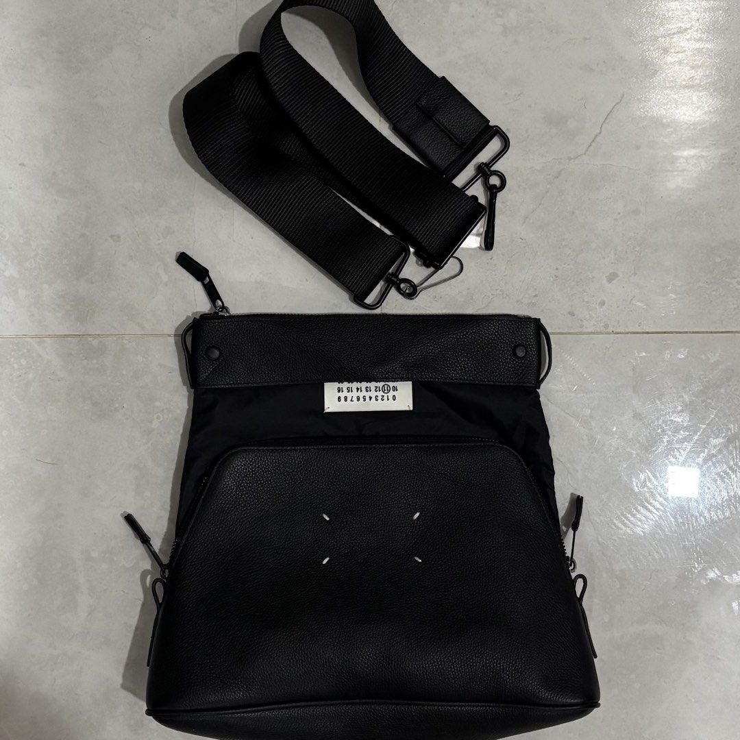 Maison margiela FW24 soft 5AC bag (Category: Luxury Bags & Wallets) located in Cebu City. Submitted by florianmiral (Listing ID 1441374336, Image 3). Description: Maison margiela FW24 soft 5AC bag Excellent condition.