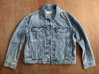 (Category: ) located in . Submitted by xoxovintage98 (Listing ID 1441206990, Image 1). Description: .