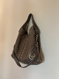 (Category: ) located in . Submitted by pr3ttysboutique_pt2 (Listing ID 1441304715, Image 1). Description: .