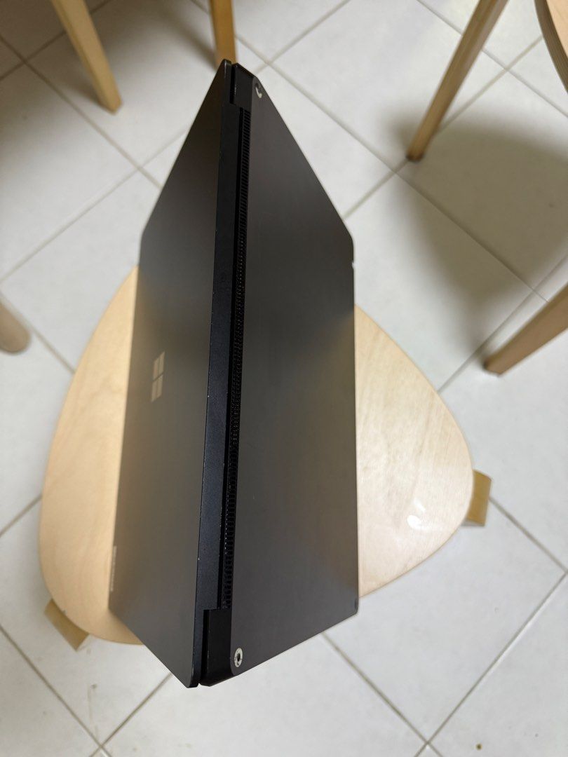 Microsoft Surface Laptop - Black470397536594841605
