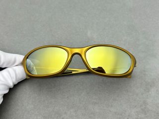 (Category: ) located in . Submitted by luxeglasses (Listing ID 1441266047, Image 1). Description: .