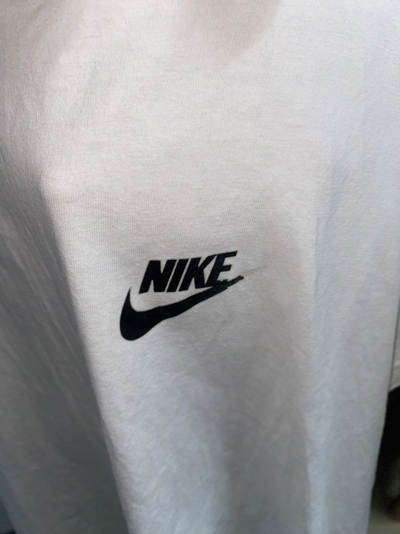 Nike T shirt Jr (Category: Tshirts & Polo Shirts ) located in Cebu City. Submitted by selfsupreme (Listing ID 1441340617, Image 3). Description: Nike T Shirt Jr Logo has an issue. Attached on the Photo Size XL Jr Color White Condition 9/10.