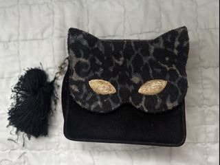 (Category: ) located in . Submitted by justvintage.finds (Listing ID 1441195160, Image 1). Description: .
