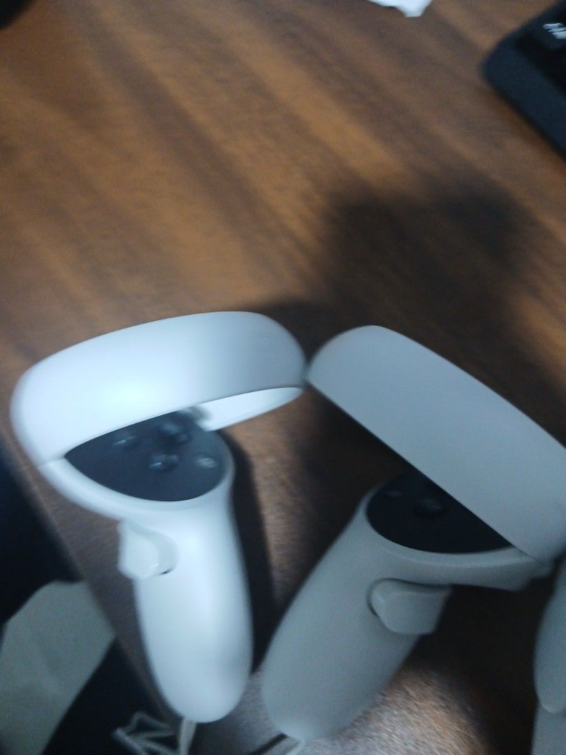 Oculus Quest 2470182385051904004