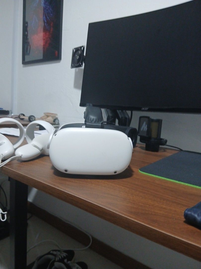 Oculus Quest 2470182385051904002