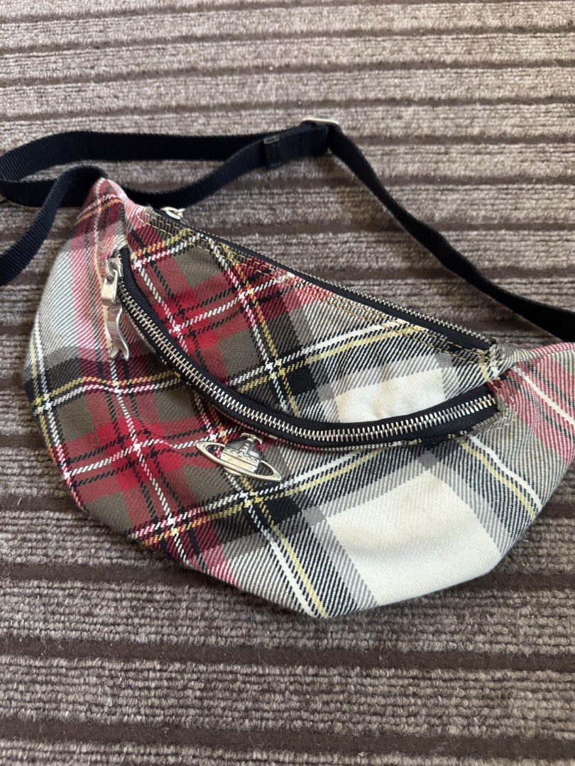 ORIG VIVIENNE WESTWOOD (Category: Luxury Bags & Wallets) located in Cavite. Submitted by _jennprelovedselections_ (Listing ID 1441346623, Image 2). Description: Preloved.. beltbag or body bag keri😍 Rare na po ito.. Gandaa pa.. Mine Now Pay Today! Free SF!😍 Mode of Payment: G CASH x Security Bank transfer only! REMINDER PRELOVED PO BAWAL SA MASELAN PLSSS!☺️ EXPECT SIGN OF USAGE DAHIL PRELOVED PO! POSTED DETAILED PICS NO ASKING MORE PICTURES. ❌No
