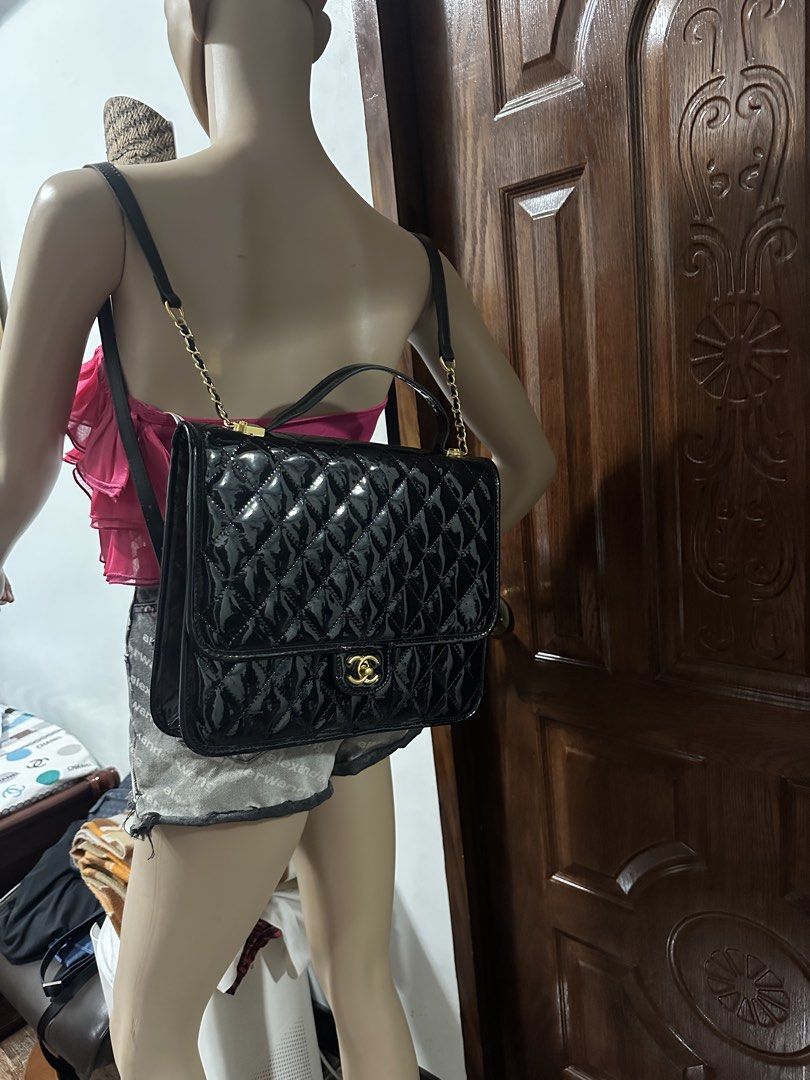 Patent CC School Memory Bag (Category: Luxury Bags & Wallets) located in Davao. Submitted by vintagefashionwear (Listing ID 1441286884, Image 3). Description: .