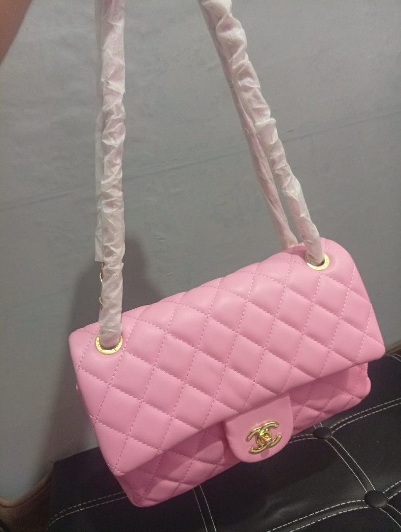 Pink Bag (Category: Shoulder Bags) located in Caloocan City. Submitted by appletomo (Listing ID 1441164478, Image 1). Description: This is chanel bag, Never po nagamit , need lang funds..