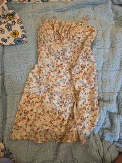 (Category: ) located in . Submitted by danielleeeeee (Listing ID 1441344220, Image 1). Description: .
