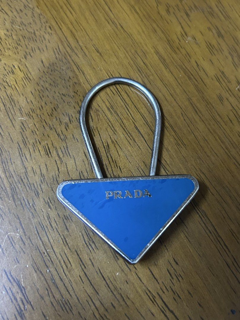 PRADA key ring (Category: Luxury Accessories) located in Las Pinas. Submitted by kwenbeh (Listing ID 1441269685, Image 2). Description: .