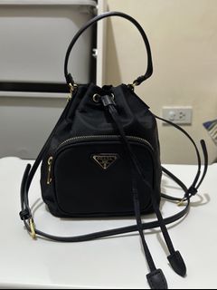 (Category: ) located in . Submitted by bagsbyshai (Listing ID 1441337863, Image 1). Description: .