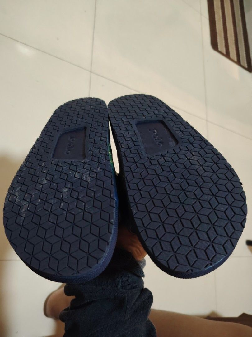 RL POLO SLIDES (Category: Flats & Sandals) located in Polomolok. Submitted by gladymae89147 (Listing ID 1441329317, Image 2). Description: AUTHENTIC NO ISSUE SIZE 10 US MENS EXCELLENT CONDITION.