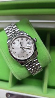 (Category: ) located in . Submitted by watches_of_31 (Listing ID 1361563209, Image 1). Description: .