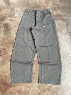 (Category: ) located in . Submitted by streetwear.thrift.hunter (Listing ID 1441274498, Image 1). Description: .