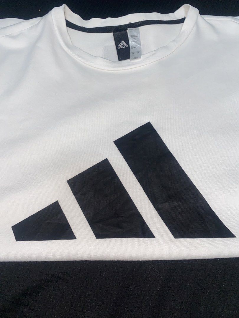 Rubberized Big Print adidas shirt (Category: Tshirts & Polo Shirts ) located in Cebu City. Submitted by selfsupreme (Listing ID 1441339359, Image 2). Description: size:M color:white condition 10/10.